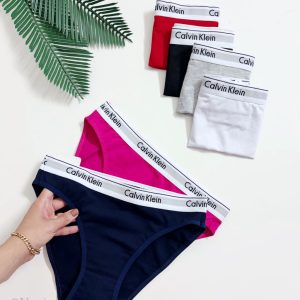 شورت اسپرت، شورت کلوین، شورت مرلین، شورت دخترونه، شورت زنانه، شورت کلوین کلاین، شورت، لباس زیر ابریشم، لباس ورزشی ابریشم، سایت ابریشم،abrishamwear، شورت نخی، ضدحساسیت